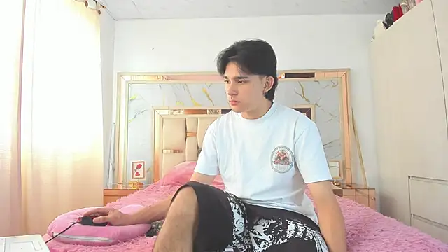 monky 0002 online show from March 18, 2026, 5:47 pm