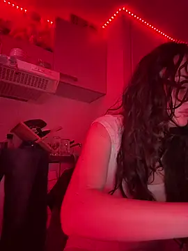 Claraaaaa06 online show from April 13, 2026, 6:12 pm