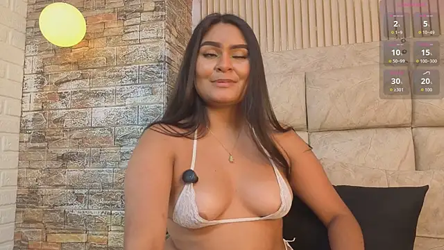 amarahanks11 online show from April 9, 2026, 6:19 am