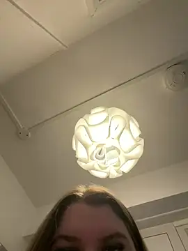 BeeMay22 online show from April 13, 2026, 9:41 pm