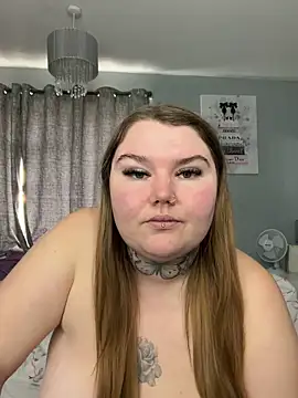 BeeMay22 online show from April 1, 2026, 8:48 am