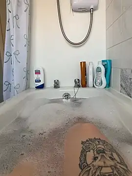 BeeMay22 online show from March 15, 2026, 10:44 am