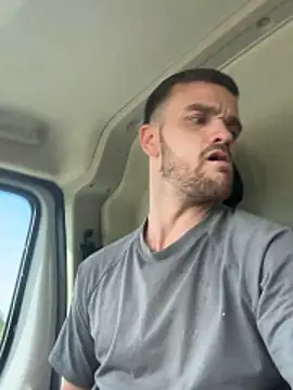 ukhungstud26 online show from May 30, 2026, 10:54 am