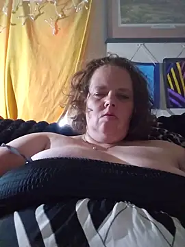 Snapshot of Purplesparkle1 chatting on June 5, 2026, 5:07 pm Purplesparkle1 online show from June 5, 2026, 5:07 pm