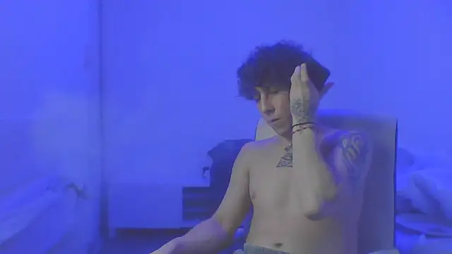 Snapshot of TitanNoir chatting on March 2, 2026, 5:08 am TitanNoir online show from March 2, 2026, 5:08 am