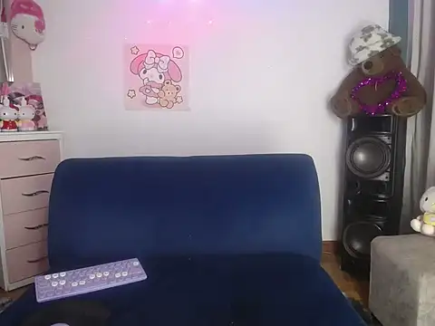 Snapshot of mady_short chatting on May 24, 2026, 7:30 am mady short online show from May 24, 2026, 7:30 am