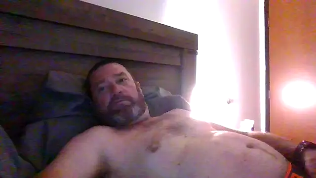 Snapshot of Beaededpainter chatting on May 28, 2026, 6:25 pm Beaededpainter online show from May 28, 2026, 6:25 pm