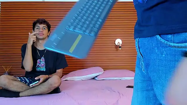 peakk twiinns online show from March 9, 2026, 11:36 am