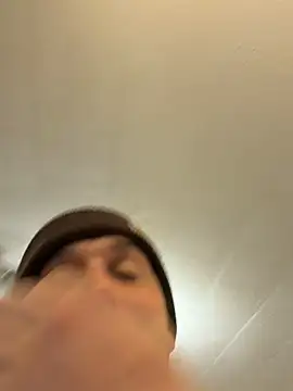 PoundedCajunGuy93 online show from June 18, 2026, 4:33 am
