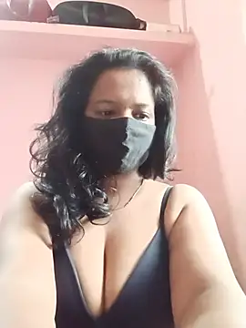 Snapshot of Miss-Dolly07 chatting on July 17, 2026, 1:36 am Miss-Dolly07 online show from July 17, 2026, 1:36 am