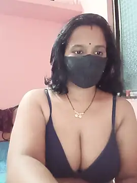 Snapshot of Miss-Dolly07 chatting on July 28, 2026, 5:01 pm Miss-Dolly07 online show from July 28, 2026, 5:01 pm