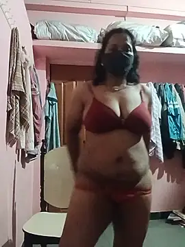 Snapshot of Miss-Dolly07 chatting on June 26, 2026, 5:19 pm Miss-Dolly07 online show from June 26, 2026, 5:19 pm