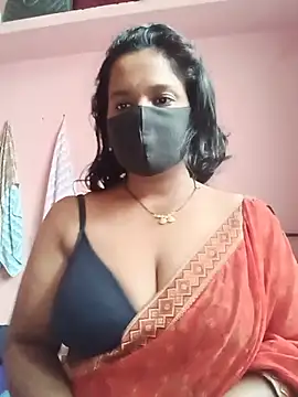 Snapshot of Miss-Dolly07 chatting on July 31, 2026, 10:25 am Miss-Dolly07 online show from July 31, 2026, 10:25 am