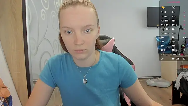 Mary Blu online show from October 3, 2025, 7:54 am