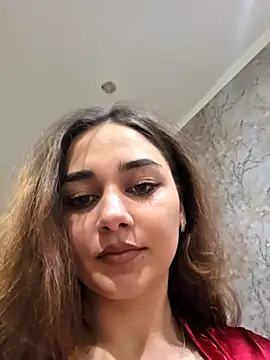 Snapshot of KatarinaHeaven chatting on May 15, 2026, 5:55 pm KatarinaHeaven online show from May 15, 2026, 5:55 pm