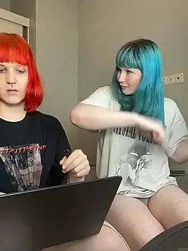 AlexaGudz online show from May 11, 2026, 3:29 pm