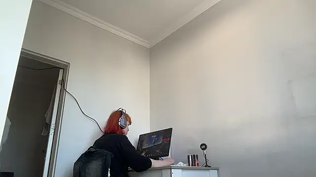 AlexaGudz online show from June 3, 2026, 11:44 am