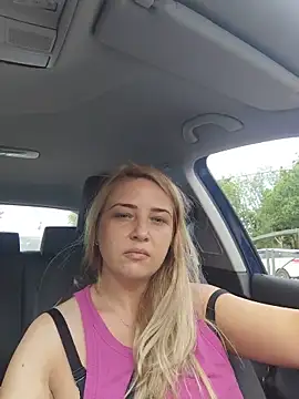 MellanieBliss online show from May 21, 2026, 5:49 am