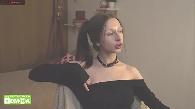 florenceec online show from April 12, 2026, 8:45 pm