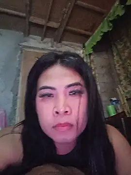 Roxanne Smith23 online show from June 30, 2026, 8:42 pm