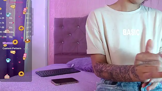 Snapshot of Sinner_Brown chatting on March 3, 2026, 1:07 pm Sinner Brown online show from March 3, 2026, 1:07 pm