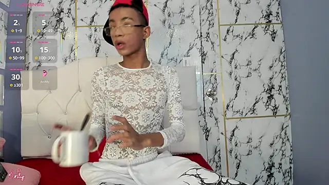 Snapshot of patrick_lovee chatting on May 12, 2026, 1:06 pm patrick lovee online show from May 12, 2026, 1:06 pm