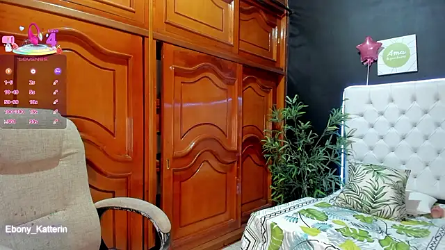 ebony katterin online show from March 9, 2026, 11:58 am