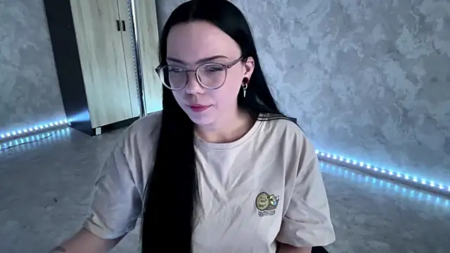 Snapshot of AlisNoire chatting on March 19, 2026, 2:50 pm AlisNoire online show from March 19, 2026, 2:50 pm