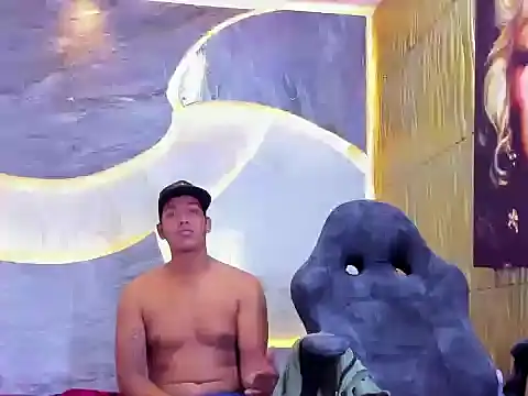 hot couple sexual online show from March 4, 2026, 12:57 pm