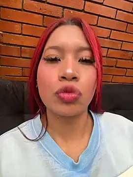 Snapshot of Cherry_Charlottee chatting on June 10, 2026, 7:37 pm Cherry Charlottee online show from June 10, 2026, 7:37 pm