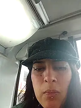 jaade doll online show from March 11, 2026, 12:43 pm