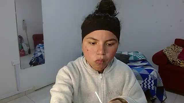 kimmyfuckass online show from June 17, 2026, 12:15 pm