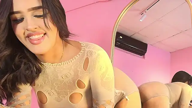 Snapshot of Sheryy_Will chatting on March 30, 2026, 11:17 pm Sheryy Will online show from March 30, 2026, 11:17 pm