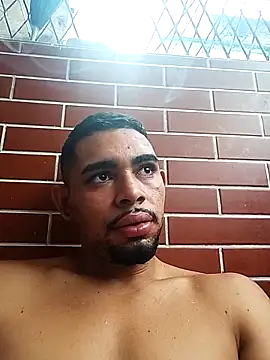 Snapshot of hugoafricano chatting on March 7, 2026, 9:59 am hugoafricano online show from March 7, 2026, 9:59 am