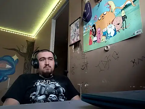 XSnowFlakeX15 online show from May 19, 2026, 2:07 am