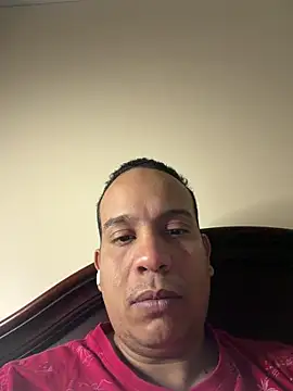 latinocaliente94 online show from March 3, 2026, 6:42 am