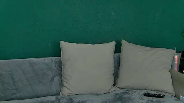 Snapshot of SkinnyNatty chatting on June 18, 2026, 4:00 am SkinnyNatty online show from June 18, 2026, 4:00 am