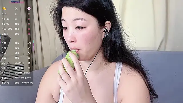 Tavie1744 online show from July 1, 2026, 11:16 pm