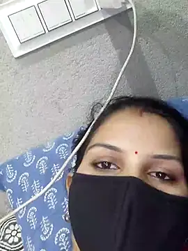 Snapshot of lovelypooja93 chatting on July 13, 2026, 1:32 pm lovelypooja93 online show from July 13, 2026, 1:32 pm