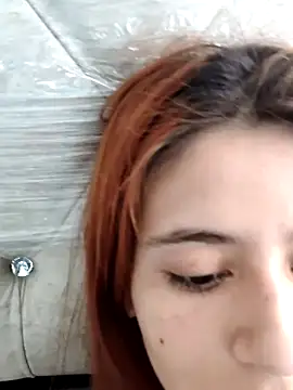 Sasha Red  online show from April 16, 2026, 9:39 pm