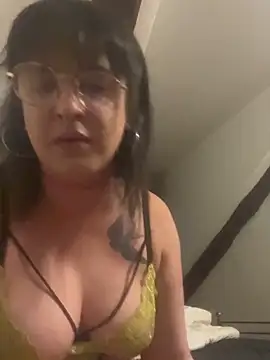 Xlilli69X online show from June 3, 2026, 8:24 pm