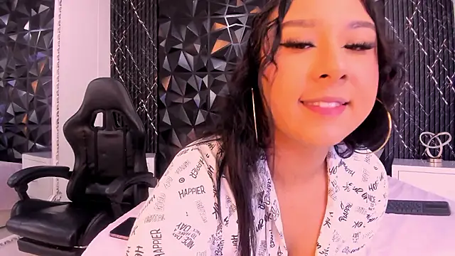 CristineRain online show from March 6, 2026, 4:29 am