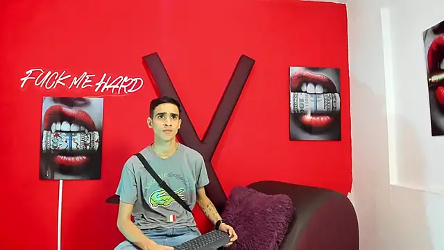 SKYN MAN online show from March 29, 2026, 5:09 am