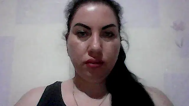 MolliWalton online show from March 4, 2026, 7:21 pm