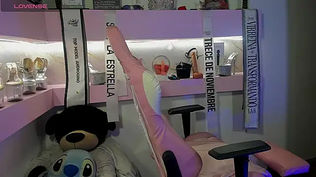 CherrySeraphine1 online show from April 9, 2026, 8:42 am