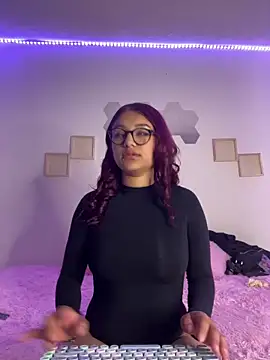 Daliila 11x online show from April 4, 2026, 3:13 am