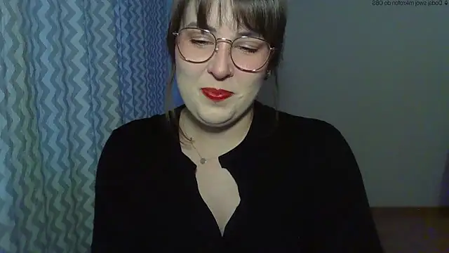 Snapshot of ClaraHard chatting on May 18, 2026, 6:12 pm ClaraHard online show from May 18, 2026, 6:12 pm