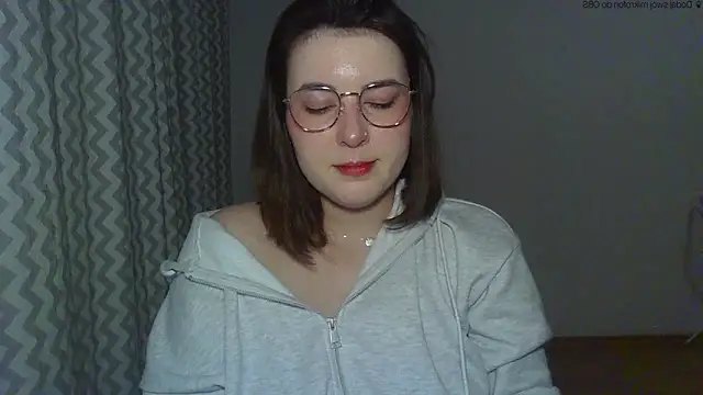Snapshot of ClaraHard chatting on May 8, 2026, 8:23 pm ClaraHard online show from May 8, 2026, 8:23 pm