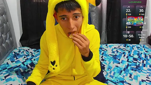 gomitaboy1 online show from March 9, 2026, 7:39 pm