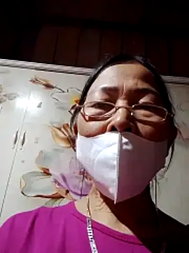 Snapshot of Sky-rain98 chatting on April 3, 2026, 3:51 pm Sky-rain98 online show from April 3, 2026, 3:51 pm